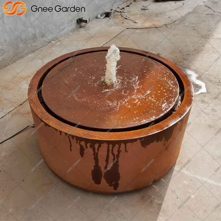 Ciri air Corten luar dengan pam yang dibina