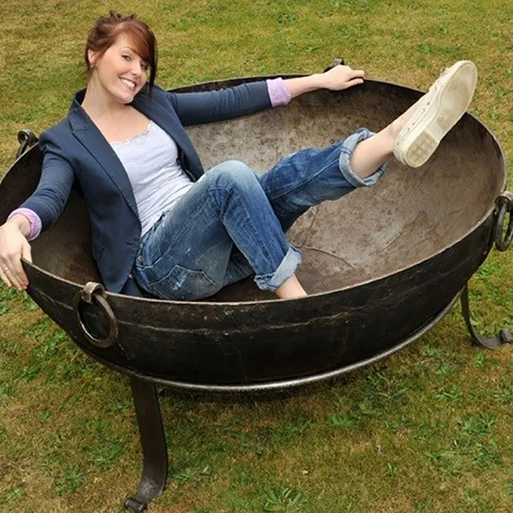 Lubang Api Logam Desa